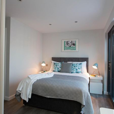 Cotels At 7Zero1 Serviced Apartments - Modern Apartments, Superfast Broadband, Free Parking, Centrally Located ミルトン・ケインズ エクステリア 写真