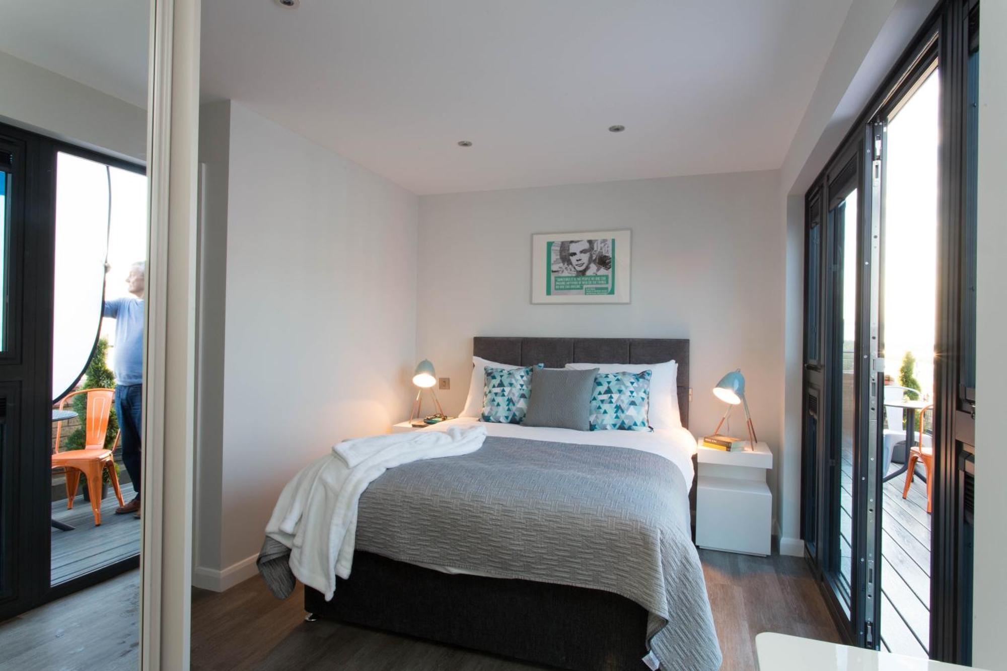 Cotels At 7Zero1 Serviced Apartments - Modern Apartments, Superfast Broadband, Free Parking, Centrally Located ミルトン・ケインズ エクステリア 写真